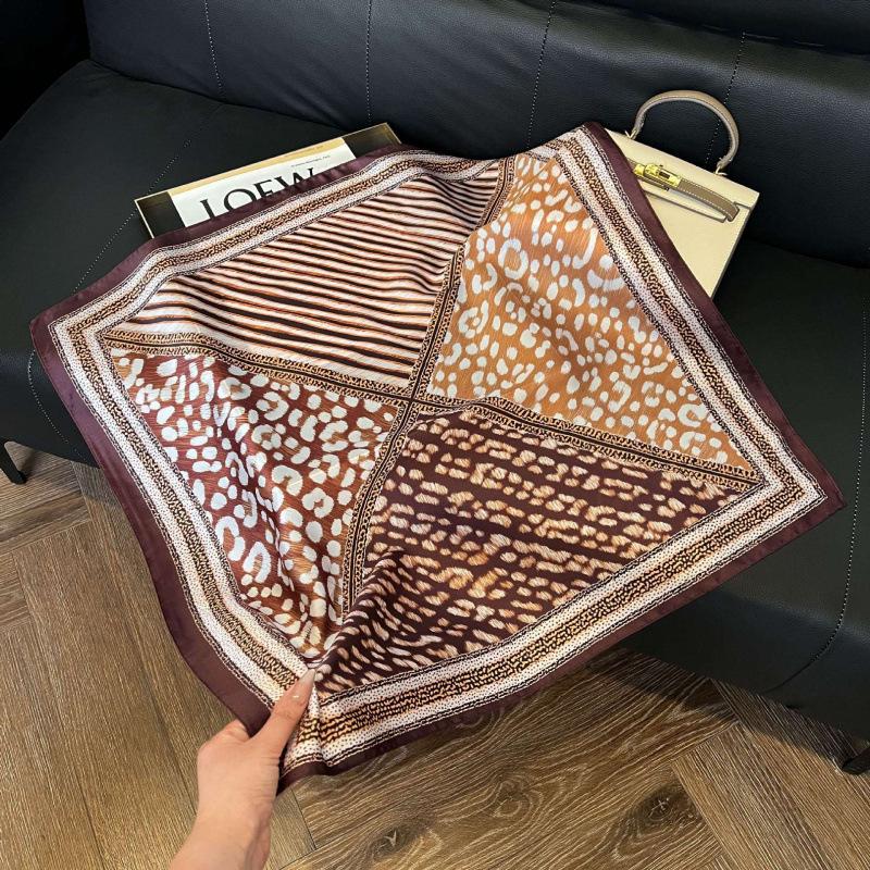 New 71 * 71cm Korean version small square scarf women's silk scarf spring and summer thin sunscreen scarf neck protection tied bag headband scarf
