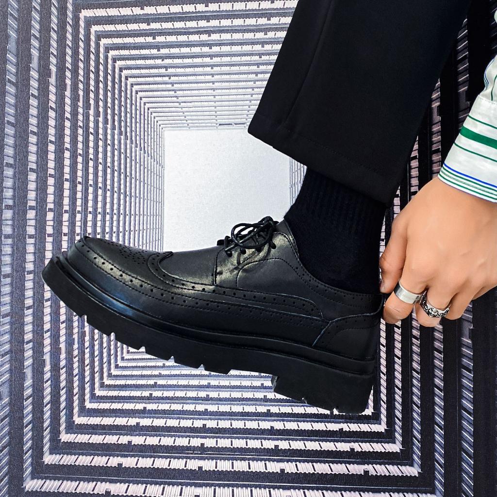 Men's leather shoes cowhide dress trendy shoes black versatile casual business Korean version trendy British Block engraved men's shoes