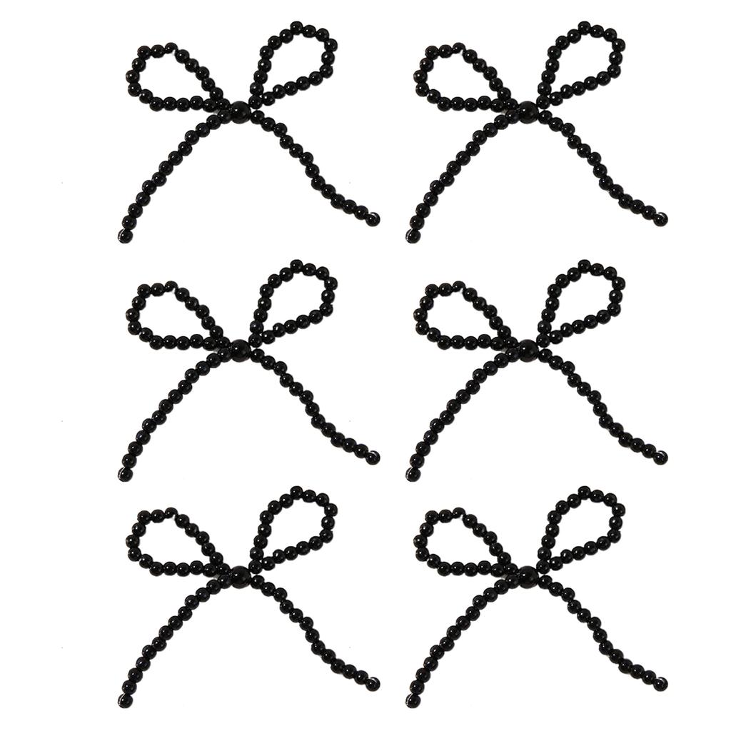 Ručně vyráběný korálkový přívěsek s mašlí, šperková součást, šperková ozdoba, přívěsek na náramek, elegantní mašle, komponent pro šperky