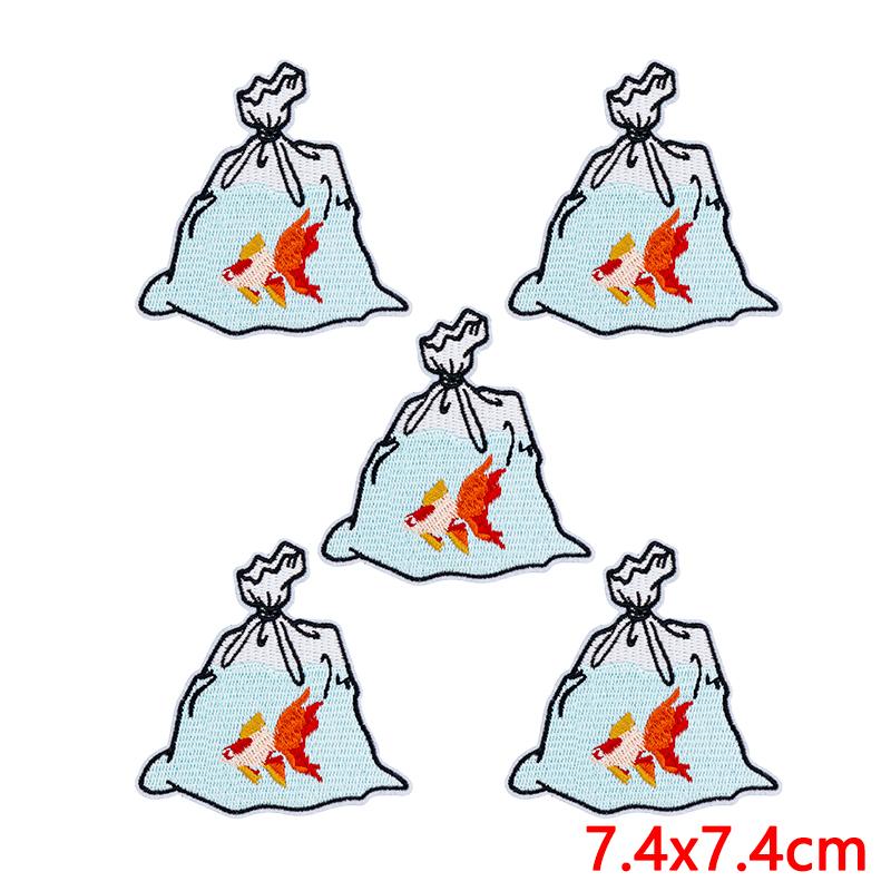 10 ks / Loty Série Černá kočka Vyšívané Kreslené Zvířecí Odznaky Klobouky Batoh Oblečení Zdobit Zvířecí Nášivka Nažehlovací Nášivky DIY