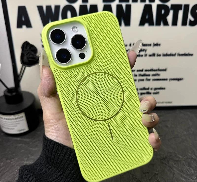 Cooling mesh is suitable for iPhone17 breathable magnetic mobile phone case Apple 18promax ultra-thin PC matte sheath