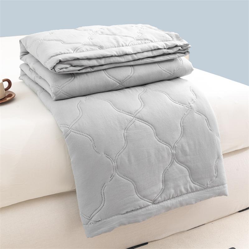 Cartoon Flower Printed Quilted Summer Quilt Lightweight Breathable Air Condition Quilts for Bed Soft Comfort Bedding for Adults