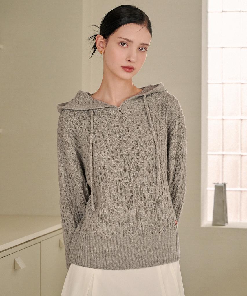 MICANE Wool Oversized Hooded Knit