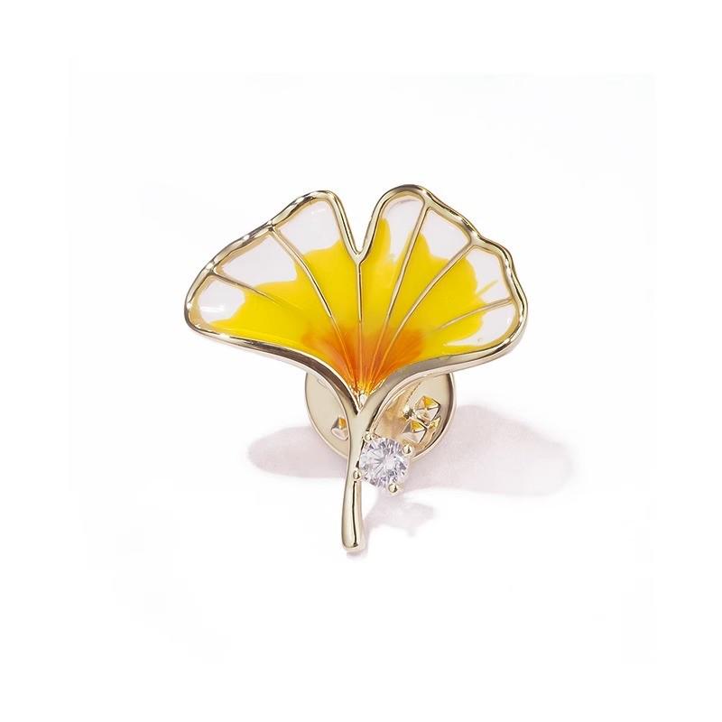 Elegant Maple Leaf Brooch - Anti-Exposure Pin for Women's Suit