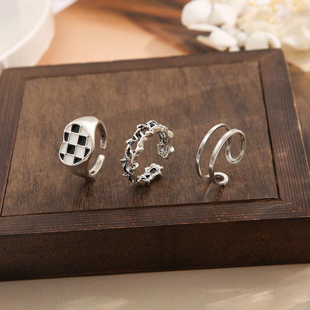 Kpop Silver Color Rings Set Y2K Crystal Heart Rings for Women Hollow Trendy Fashion Jewerly Emo Rings Accessories