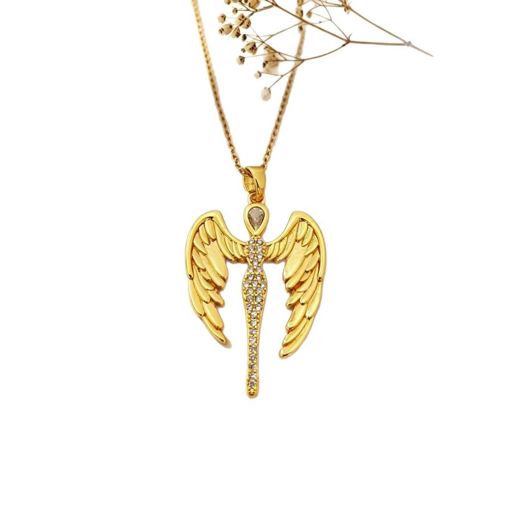 European & American Retro Angel Wings Necklace - Elegant, Versatile Design with Cold Style Clavicle Chain