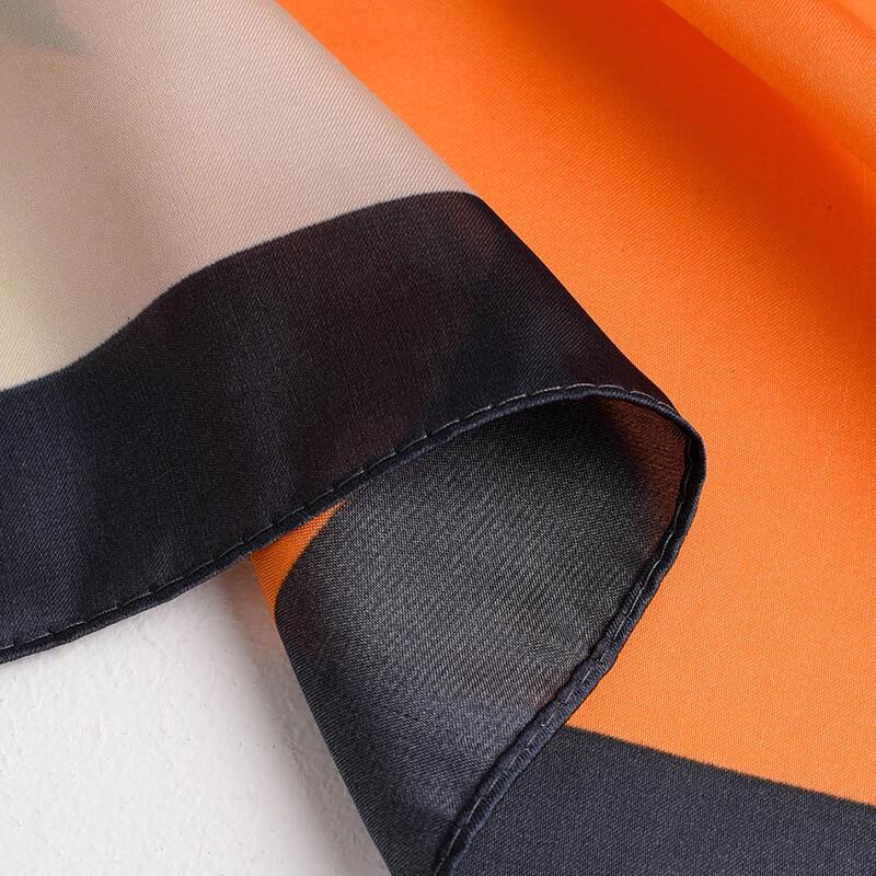 Hangsi Mansion Silk Scarf Gift Set