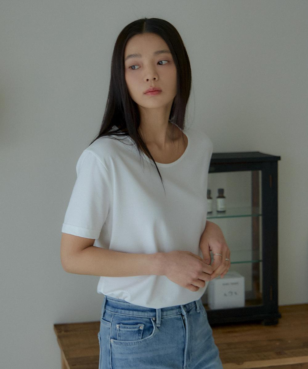 Noing U-Neck T-Shirt (Ivory) Ivory
