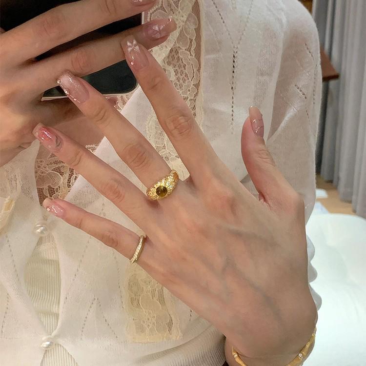 Antique Gold Tiger's Eye Ring with Micro-Paved Zircon Wide Band - Vintage High-End Index Finger Accessory