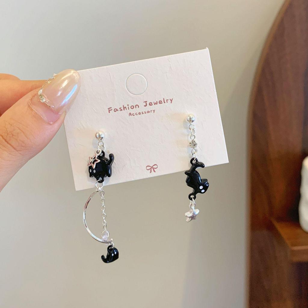 Adorable Black Kitten Stud Earrings: Silver Needle, Cute Tail Design for Women