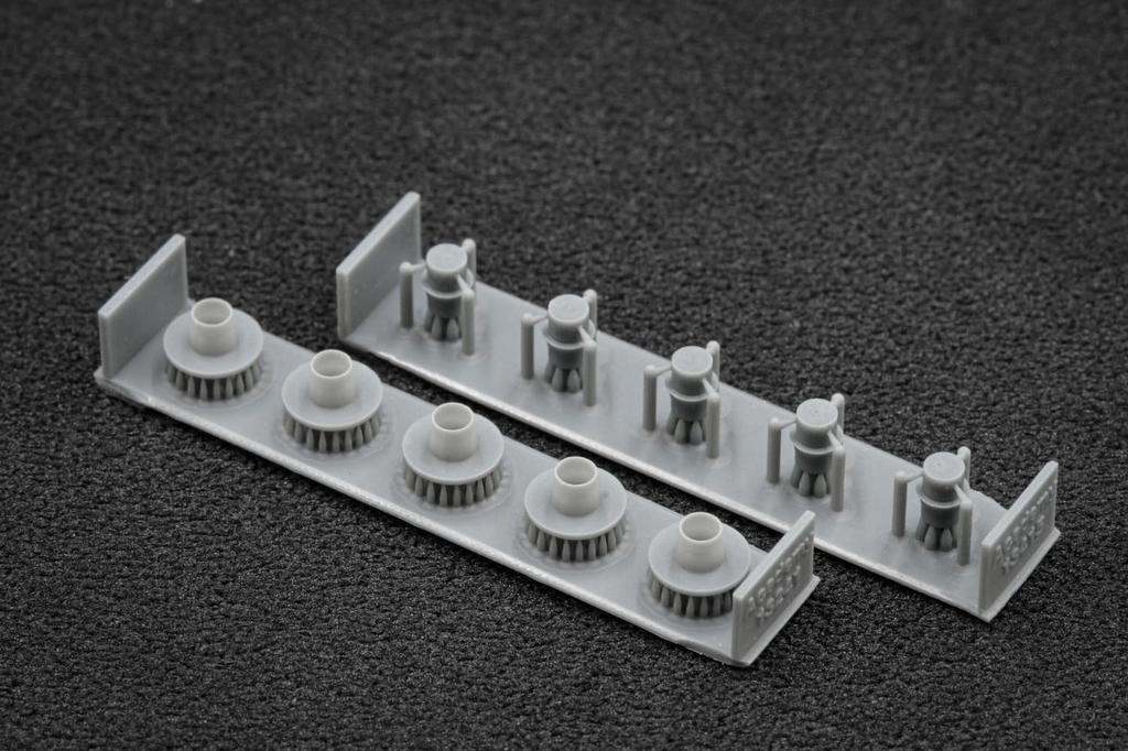 HMMWV MT Wheel Set of 5 Plastic Model SCXWM35004 Scale-X 1/35 Set, 12-Bolt Type, (for ICM/Academy Models), Parts, (Military Vehicles)