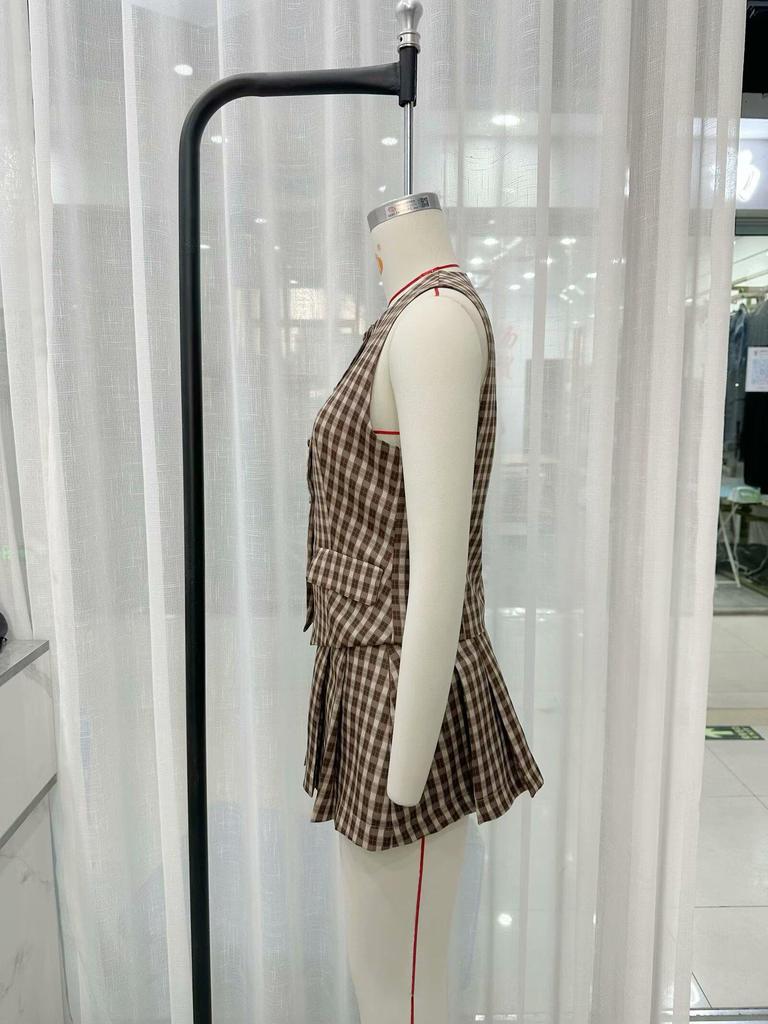 2025 Early Spring Plaid Vest & Pleated Skirt Set for Women