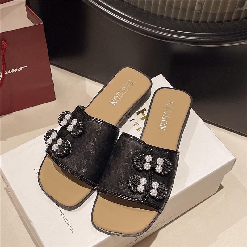 

Beautiful slippers with skirts, fashionable and high-end new sandals for women s summer wear 40 чёрный