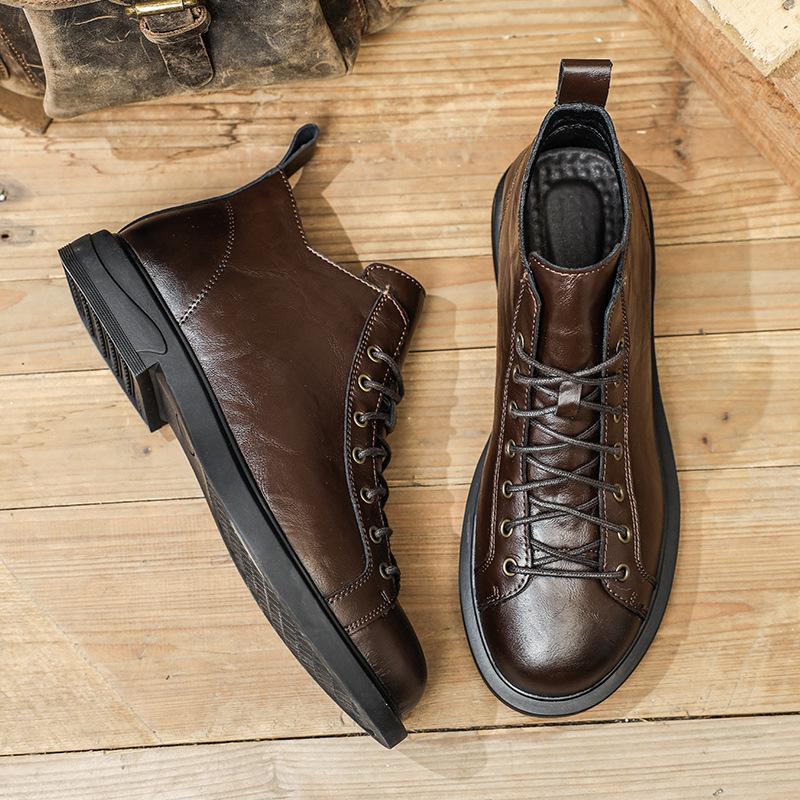 2026 Autumn and Winter British Retro Martin Boots Men's Round Head Lace-up Soft Sole Medium Help Tooling Leather Boots Genuine Leather Short Boots Men