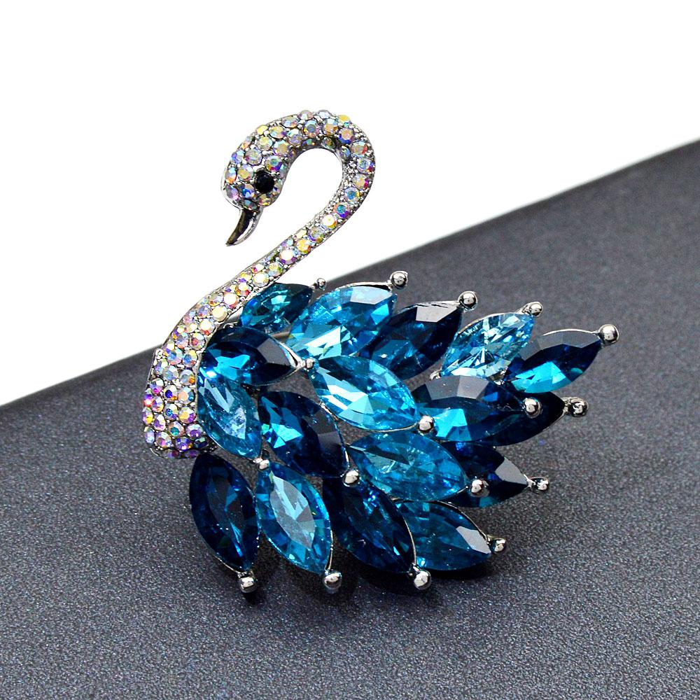 Pink Color Swan Brooches For Women Elegant Wedding Fashion Pin Animal Design Accessories High Quality New Year 2023