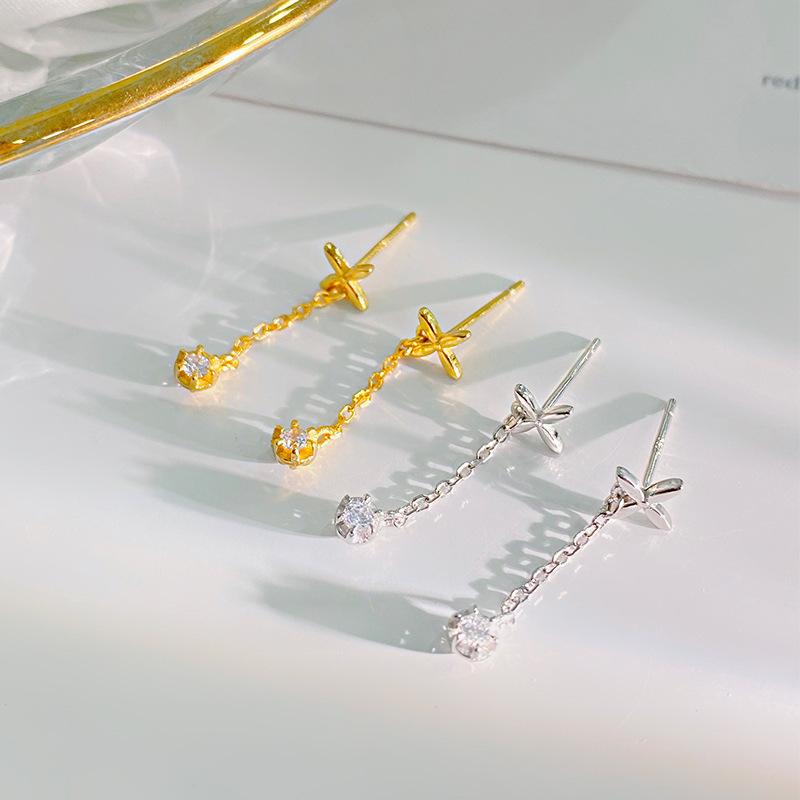 Exquisite Flower Tassel Earrings Light Luxury Fashionable High-end Long Earrings Make Your Face Look Thin