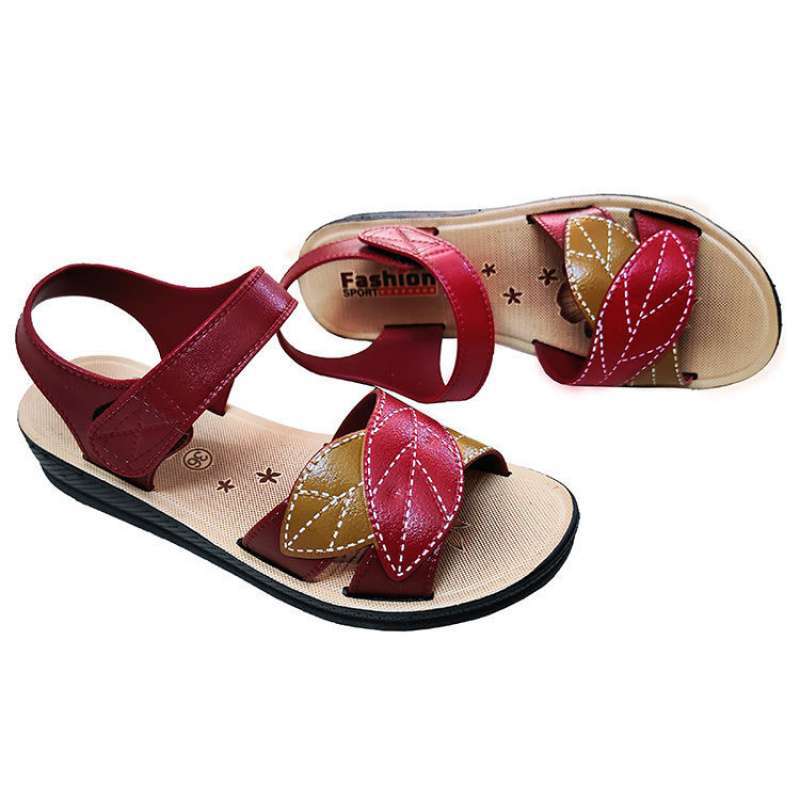 

Мамины сандалии женские летние на танкетке обувь для женщин среднего возраста на плоской подошве на липучке большого размера нескользящие удобные пластиковые туфли для пожилых 36