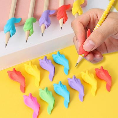 5/10/20 PEZZI Simpatici Supporti per Matite a Forma di Pesce Aiuto Ergonomico per la Scrittura Strumento per la Correzione della Calligrafia Portapenne in Morbido Silicone