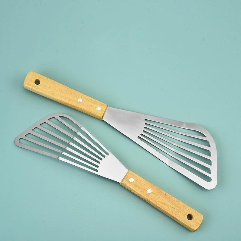 1PC Wooden Handle Non-slip Stainless Steel Kitchen Frying Spatula Cookware Frying Fish Spatula Frying Shovel Leaky Shovel