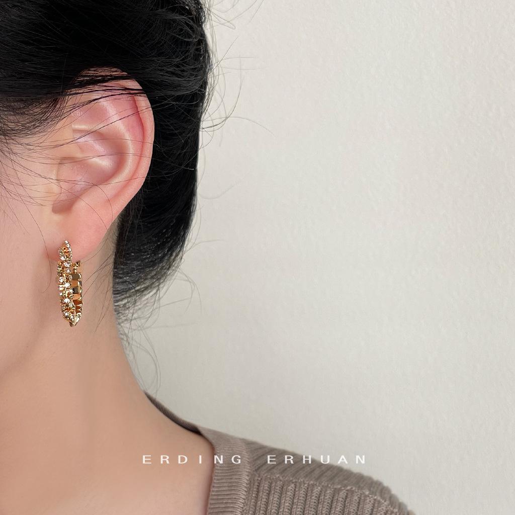 Simple Versatile Fashionable Round Earrings
