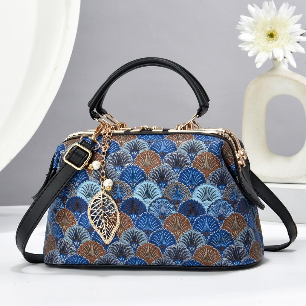 Trendy Colorful Crossbody Mini Square Bag For Women Perfect For Everyday Use