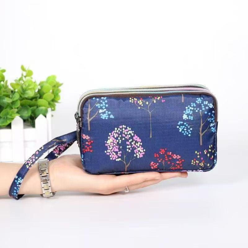 Women's Canvas Art Clutch: Three-Layer Long Wallet, Large Capacity Handbag, Key & Coin Purse, Casual Phone Bag