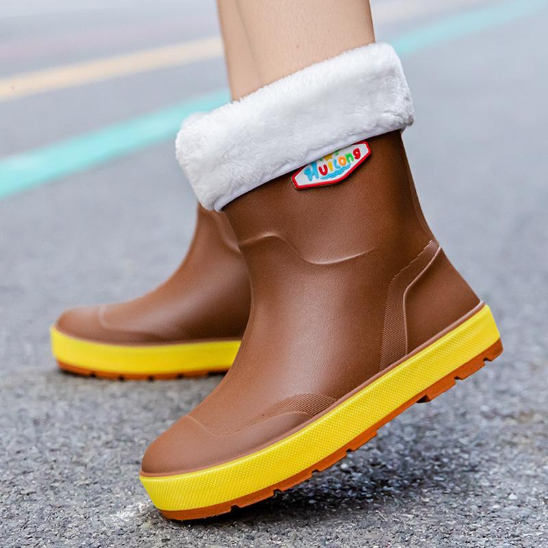 Fashion rain shoes women's trend short tube water shoes four seasons outside work shoes car wash low tube waterproof non-slip rubber shoes rain boots