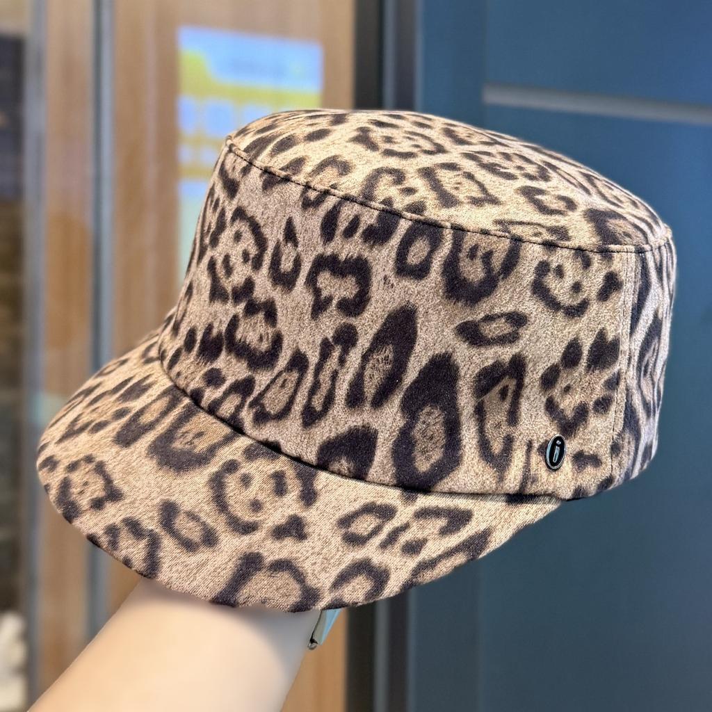 Y2k Spring And Autumn Retro Leopard Print Flat Top Baseball Cap For Women Travel Sun Protection Flat Top Equestrian Hat
