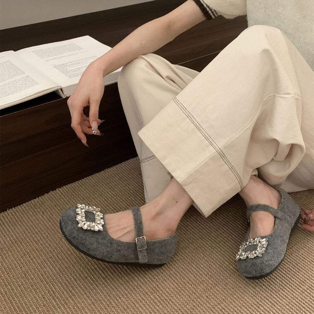 French retro flat-bottomed rhinestone single shoes women's spring new Korean version temperament late evening breeze fairy low-heeled Mary Jane shoes