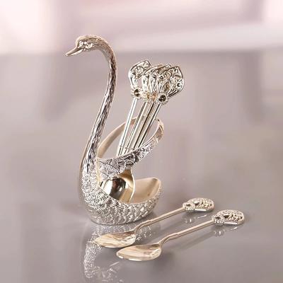 Spoon and Fork Base Utensil Stand Golden Alloy Light Luxury Swan Fruit Forks Cute Coffee Spoons Tableware Holder Dinnerware Sets