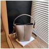 Korean Small Handbag Women's New Fashi Retro Bucket Bags Premium Versatile Single Shoulder Crossbody Bags Trend 2026