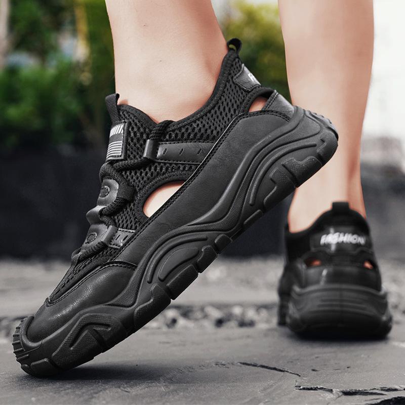 Summer New Hollow Breathable Outdoor Beach Sports Shoes Deodorant Feet Casual Wading Sandals