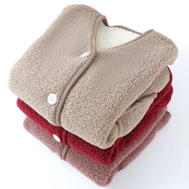 Women's Lamb Fleece Vest Coat - Warm Winter Fashion for Mom