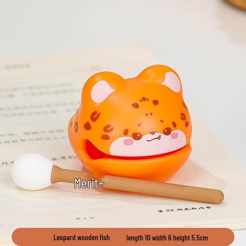 Cartoon Knock Knock Wooden Fish Ornament - Cute Granule Lucky Cat Decoration for Office