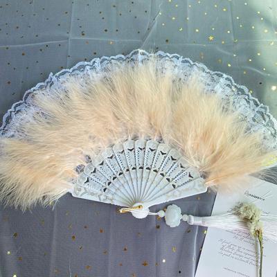 Mode mit Anhänger Federfächer Handgefertigt Lolita Handfächer Tanzperformance Fächer Hochzeitsgeschenk