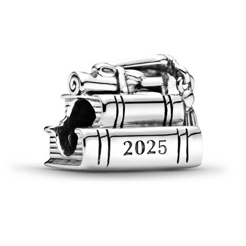 New Reading Notebook Passport Charm Bead for Silver Bracelet Bangle DIY Jewelry Women Accessories