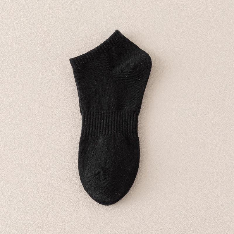 Men's Medium Tube Solid Color Cotton Socks - Black & White, Deodorant & Sweat-Absorbing Sports Socks for Boys.