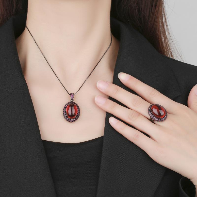 Autumn And Winter Jewelry European Simulation Pigeon Blood Red Corundum Black Gold Personality Set Main Stone 13 * 18