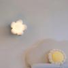Pastoral Style Simple and Warm Flower Wall Lamp Nordic Creative Design for Children's Rooms Study Rooms Bedrooms Bedside Lamps