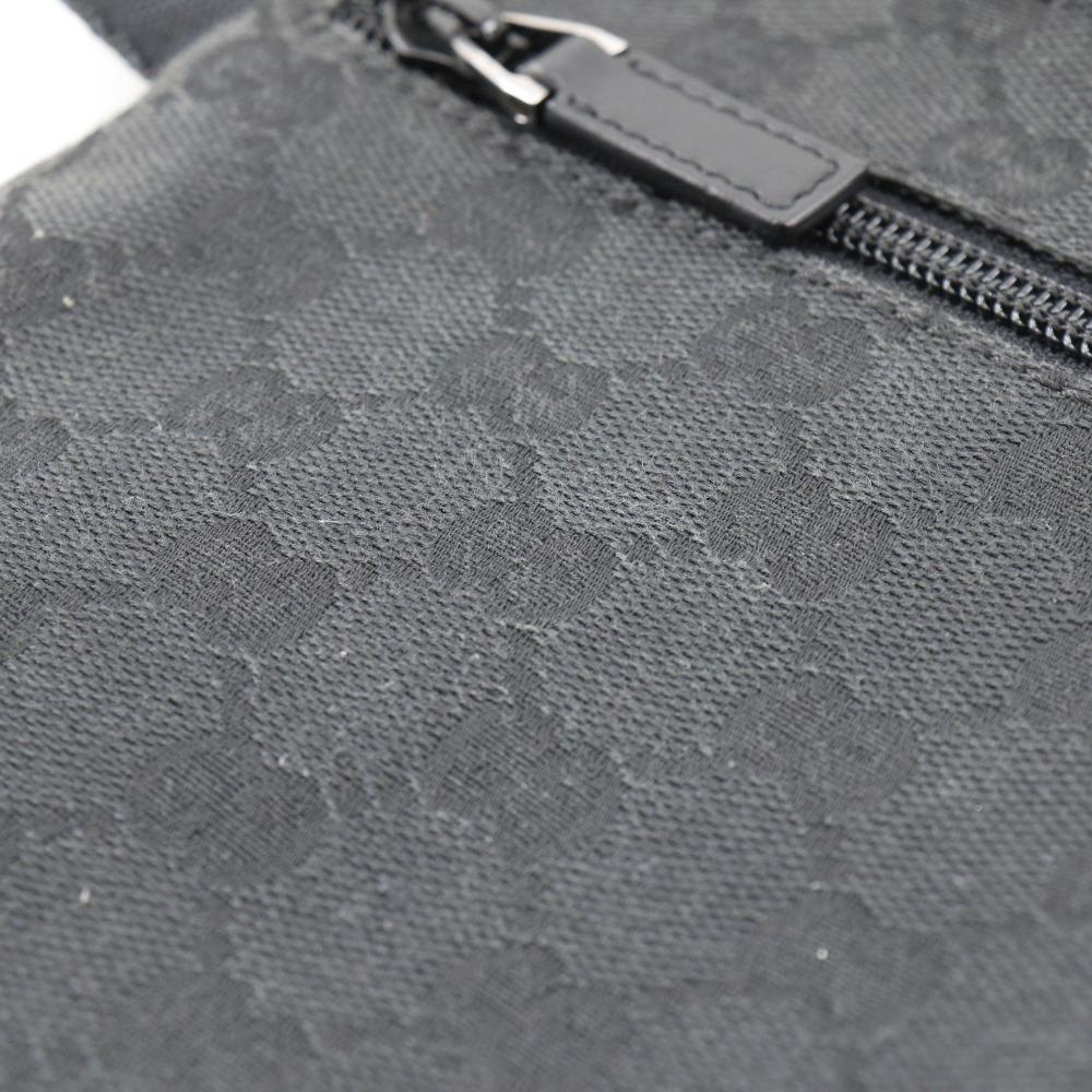 GUCCI body bag Waist bag 28566 black GG canvas/leather unisex Used