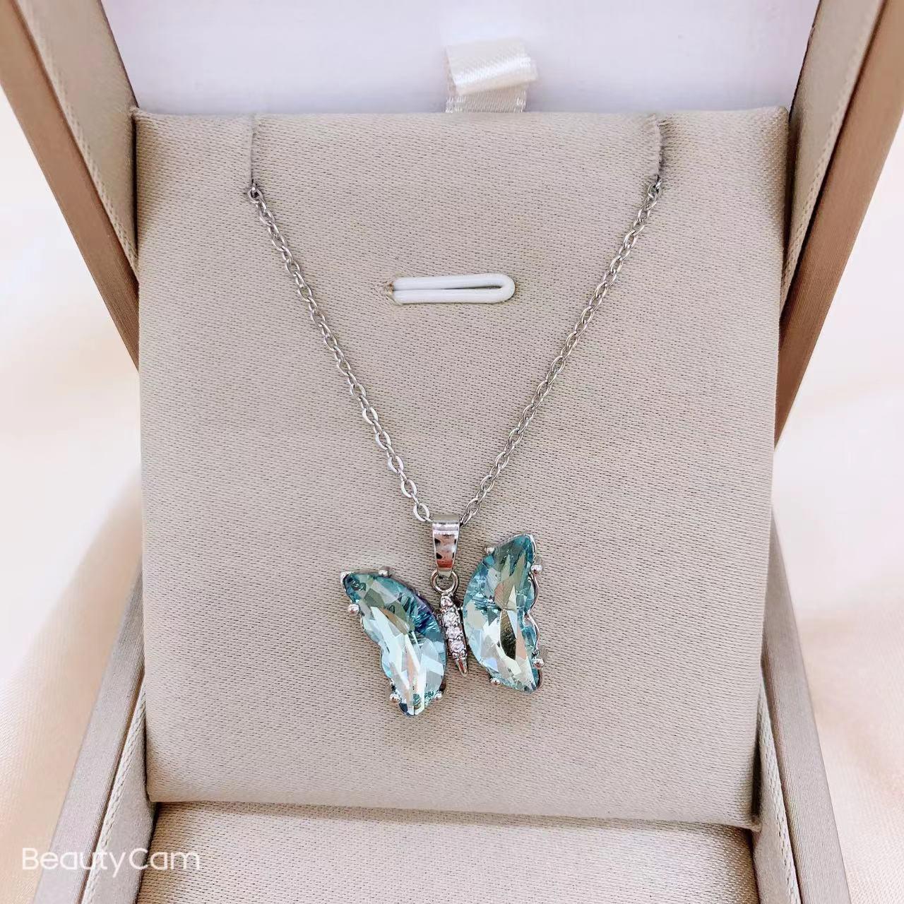 

Ожерелье из титановой стали с бабочкой и градиентным цирконием - модная и элегантная медная подвеска для женщин