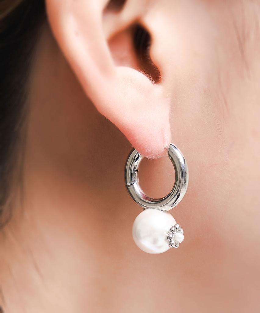 Peg Leg Flower Flash Ring E