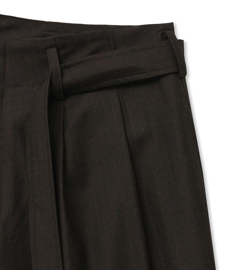 NOIRER Belted Two-Tuck Wide Slacks (Brown Stripe)