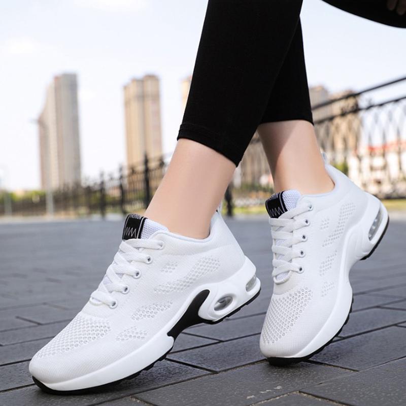Women Mesh Breathable Casual Sneakers Lace-Up Vulcanized Shoes Ladies Platform Sneakers Female Shoes Plus Size  De Mujer