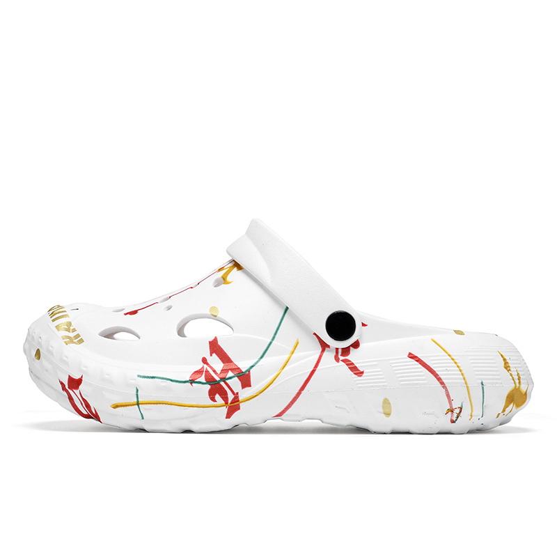 Fashion New Men's Slippers EVA Non-slip Breathable Home Slipper Outdoor Beach Toe-cap Sandals Mens Fashion Hole Shoes Two Ways To Wear