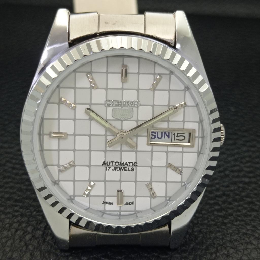 REFURBISHED SEIKO 5 AUTOMATIC MENS WATCH JAPAN MADE WHITE DIAL CUSTOM A440032-2 QV90-a440032