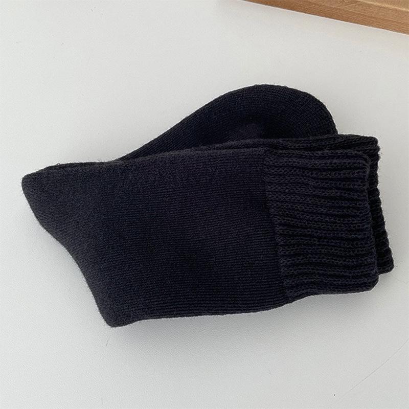 Women's Solid Color Warm Maternity Socks - Thick Velvet, Cold-Resistant, Anti-Pilling Floor Socks