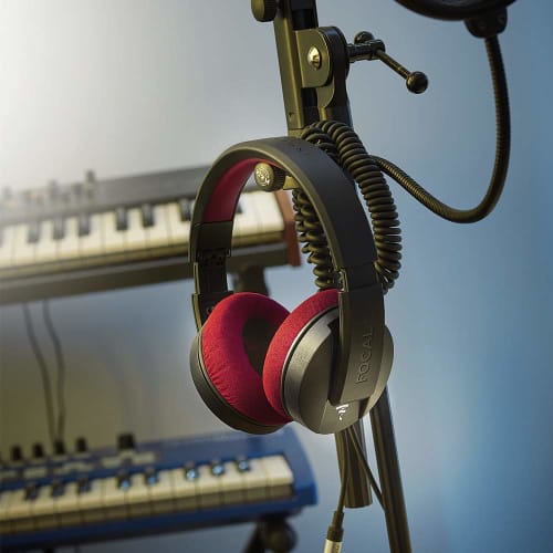 [VGP 2025 Gold Award Winner] Focal Professional Listen Professional Wired Monitor Headphones for DTM, Recording, Mixing, Mastering, DJing, and Home Re