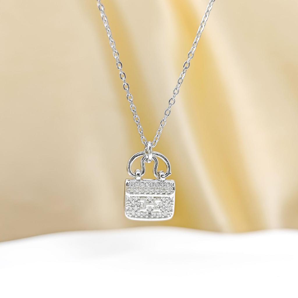 Vergoldete Titanstahlkette für Damen - Koreanischer Stil H-Design, Strassstein, Farbecht, Leichter Luxus, Hochwertiges Gefühl, Schlüsselbein-Kette.