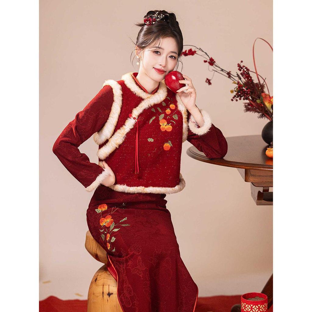Velvet-Lined Red Cheongsam with Thickened Fabric: 2025 New Long-Sleeved Chinese Style Winter Dress